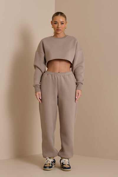 EVERYDAY LOUNGE CROP SWEAT | MOCHA