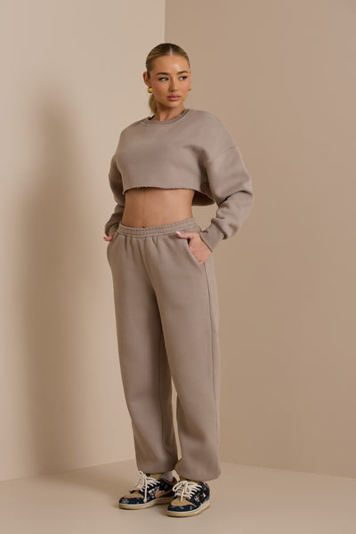 EVERYDAY LOUNGE CROP SWEAT | MOCHA