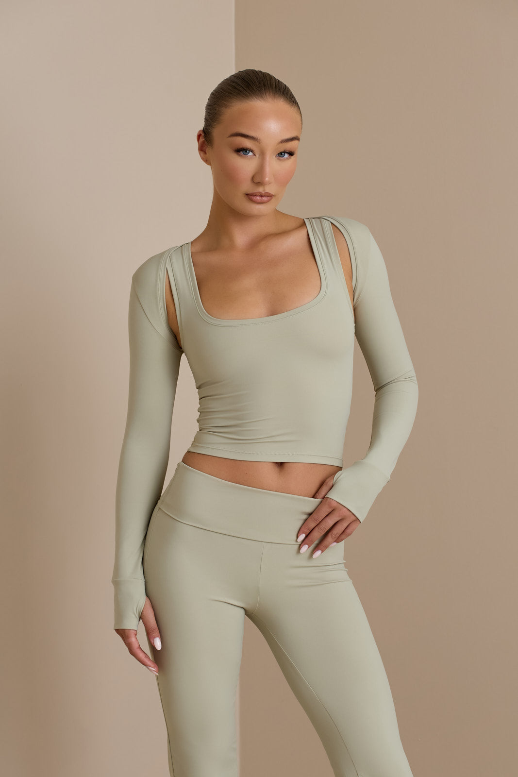 ELEVATED EVERYDAY ACTIVE SHRUG | MATCHA