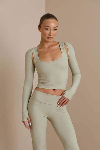 FC ELEVATED EVERYDAY ACTIVE SHRUG | MATCHA