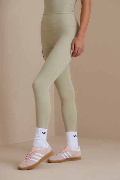 ELEVATED EVERYDAY LEGGINGS  | MATCHA.