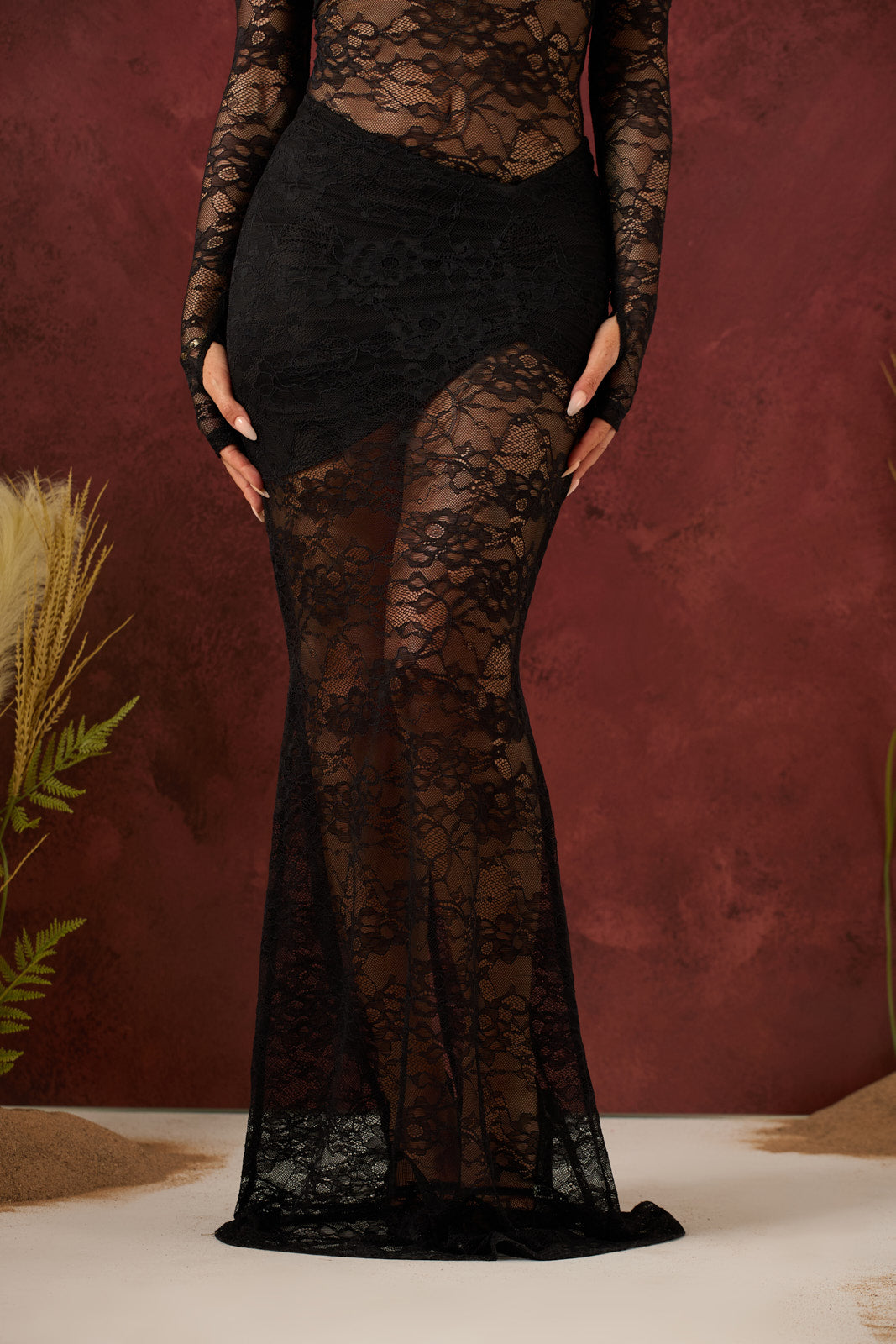 BRITNEY LACE MAXI SKIRT | BLACK